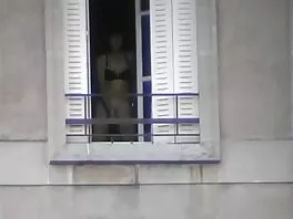 Busty blonde baby- ը հարդքոր հարվածում է կախված գամասեղից